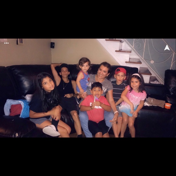 Meet your Posher, Bertha - Picture 4 of 5